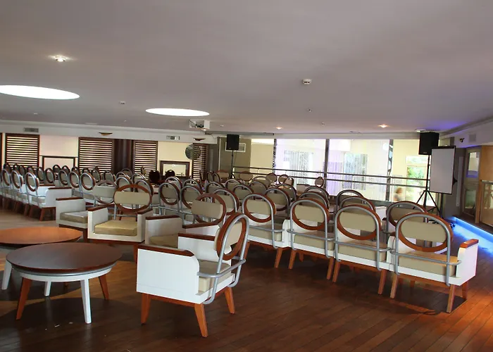 Club La Font Des Horts Feriested Hyères