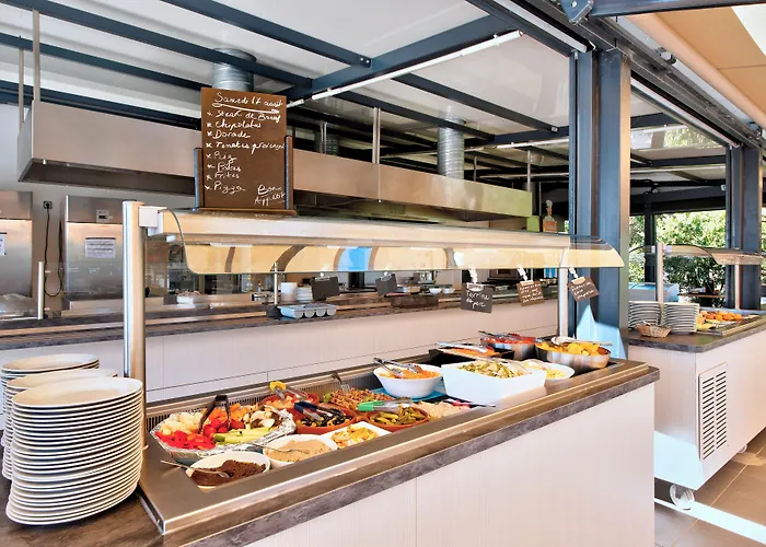 Club La Font Des Horts Feriested Hyères