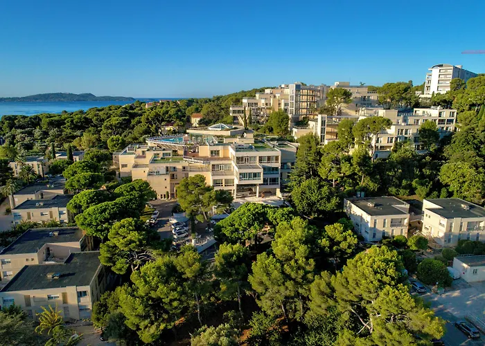 Club La Font Des Horts Feriested Hyères